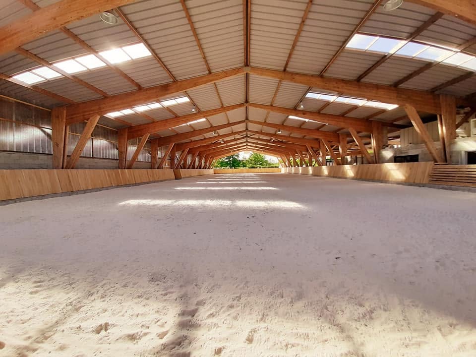 Les Ecuries d'Arandon & Fred Transport : box et paddocks, pension pour chevaux à Arandon-Passins - Photo 1 sur 4