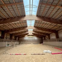 Pôle Équestre de l'Aubrac : box et paddocks, pension pour chevaux à Nasbinals - Photo 3 sur 4