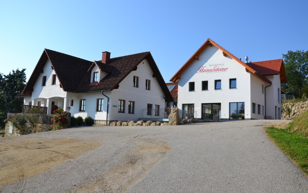 Wanderreithof Heimelsteiner : box et paddocks, pension pour chevaux à Pabneukirchen - Photo 3 sur 4