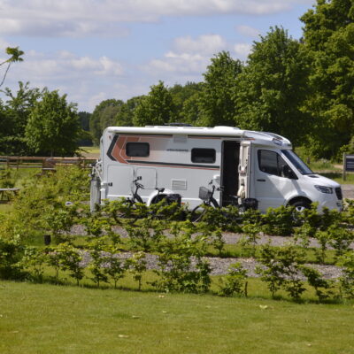 Hiepterhof – Vakantieboerderij & Pensionstalling : box et paddocks, pension pour chevaux à Broekhuizen - Photo 2 sur 3