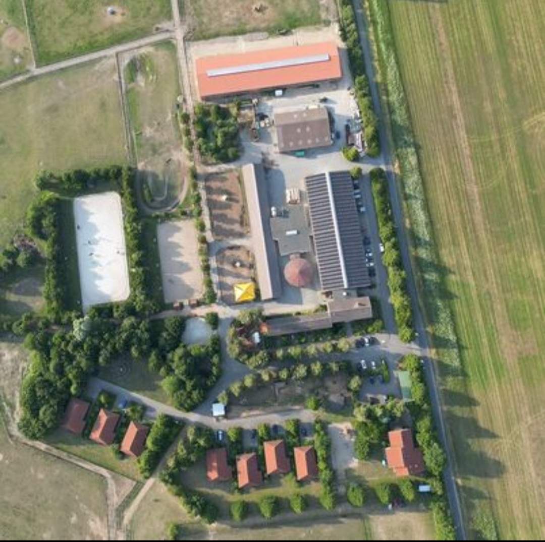 Bernsteinreiter Erlebnisreiterhöfe – Hirschburg : box et paddocks, pension pour chevaux à Ribnitz-Damgarten – OT Hirschburg - Photo 3 sur 3