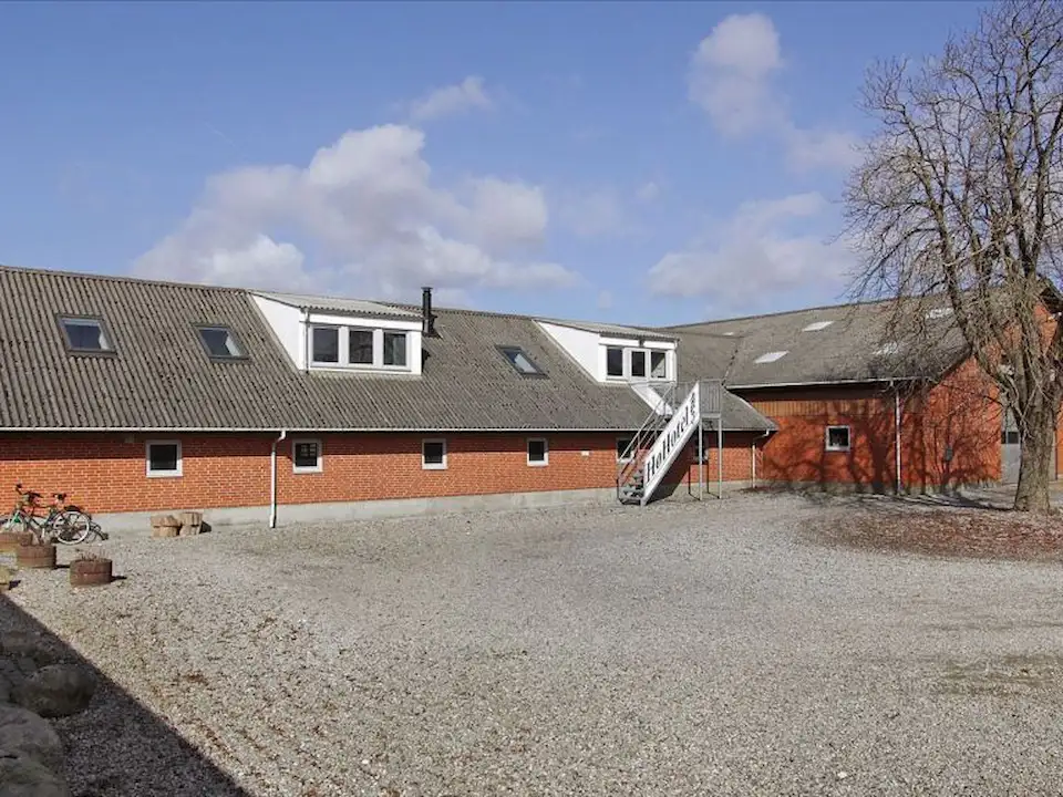 Høhotel Flauenskjold : box et paddocks, pension pour chevaux à Dronninglund - Photo 4 sur 4