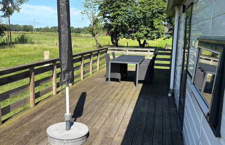 Chalet Wezuperbrug : box et paddocks, pension pour chevaux à Wezuperbrug - Photo 2 sur 3